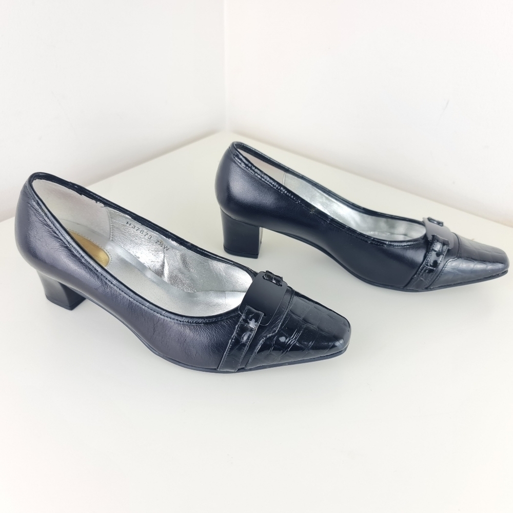 Ros Hommerson vintage black shoes size 7.5 Wide Leather